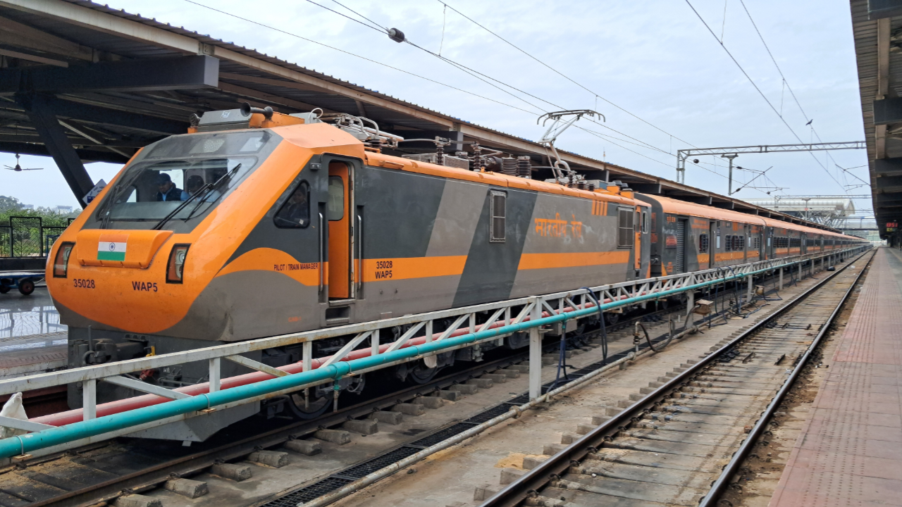 7 नई ट्रेनें शुरू