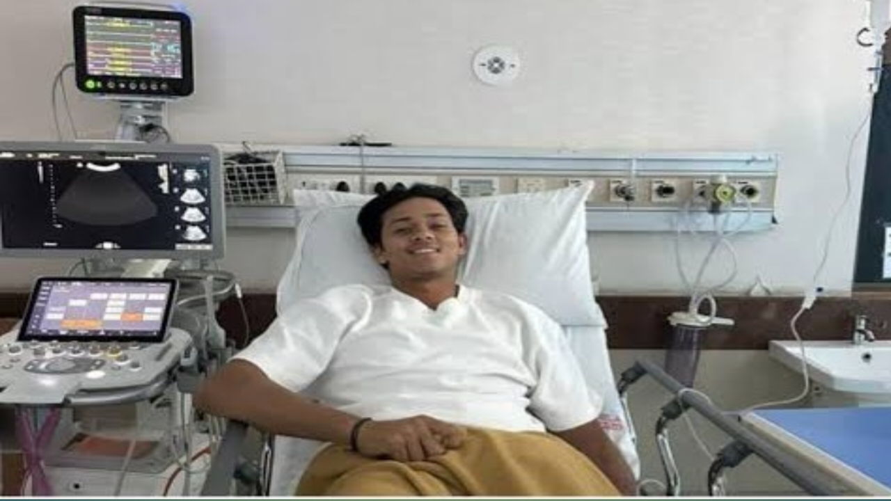 जायसवाल को फूड पॉइजनिंग