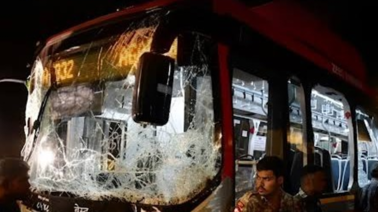 मुंबई बस दुर्घटना CCTV