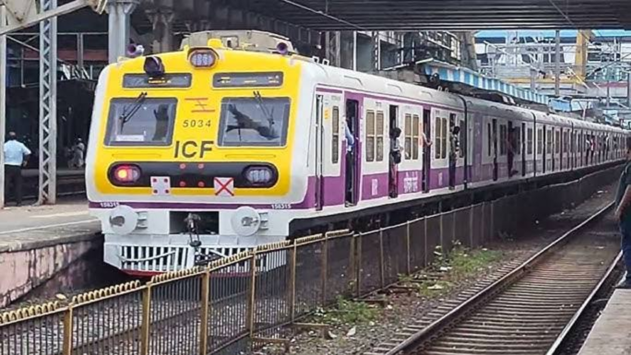 सेंट्रल रेलवे का तोहफा