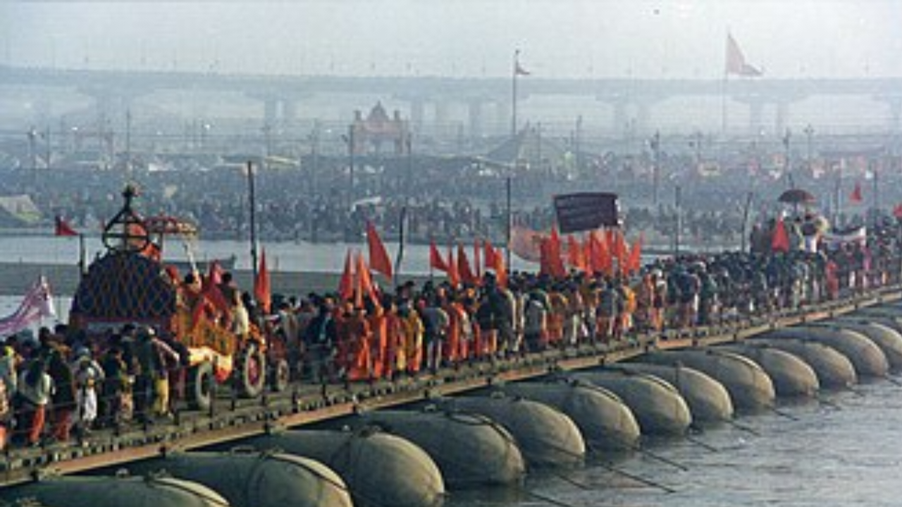 वाराणसी-एर्नाकुलम स्पेशल ट्रेन