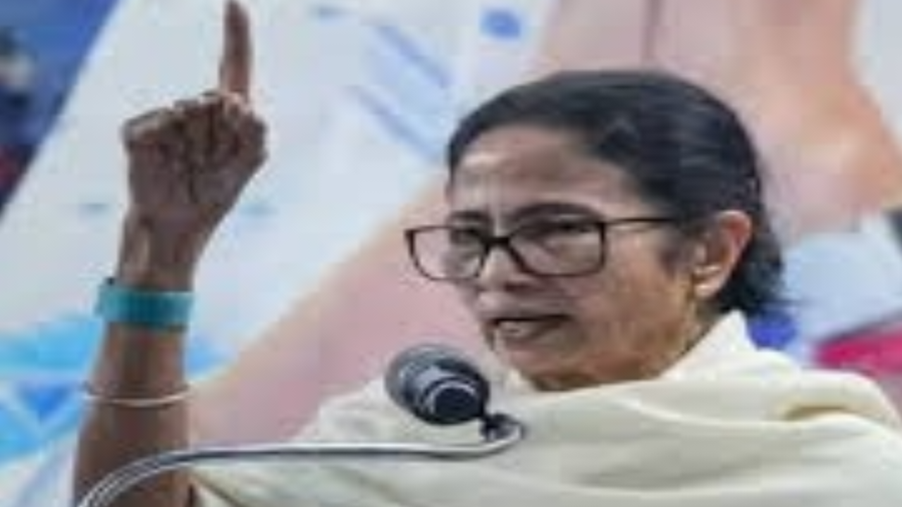 ममता बनाम चुनाव आयोग