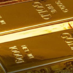 सोने की कीमत गिरी